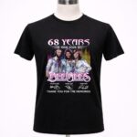 68 years 1958 2026 Bee Gees Maurice Gibb Barry Gibb Robin Gibb Signatures Thanks 1 T Shirt 2.jpg