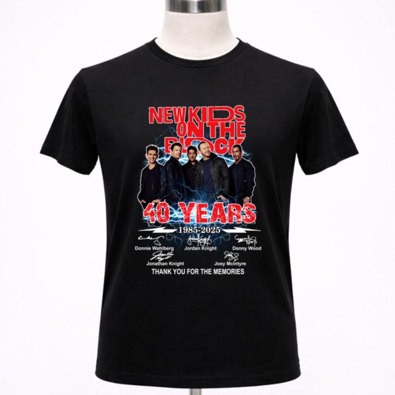 New kids on the block 40 years 1985 2025 thank you for the memories signatures 1 T Shirt 7