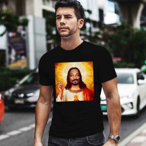 Snoop Dogg goes jesus Essential 4 T Shirt